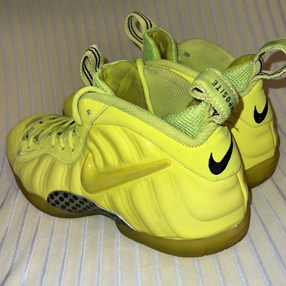 2014 Nike Air Foamposite Pro Volt Size 7 624041-700 - Picture 8 of 13